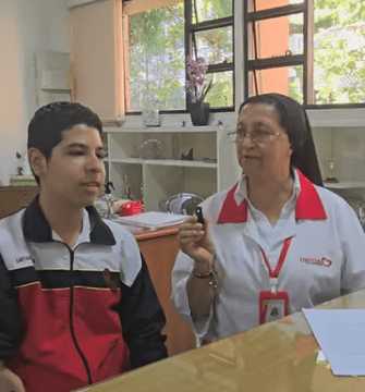 Con tu ayuda vamos a Singapur